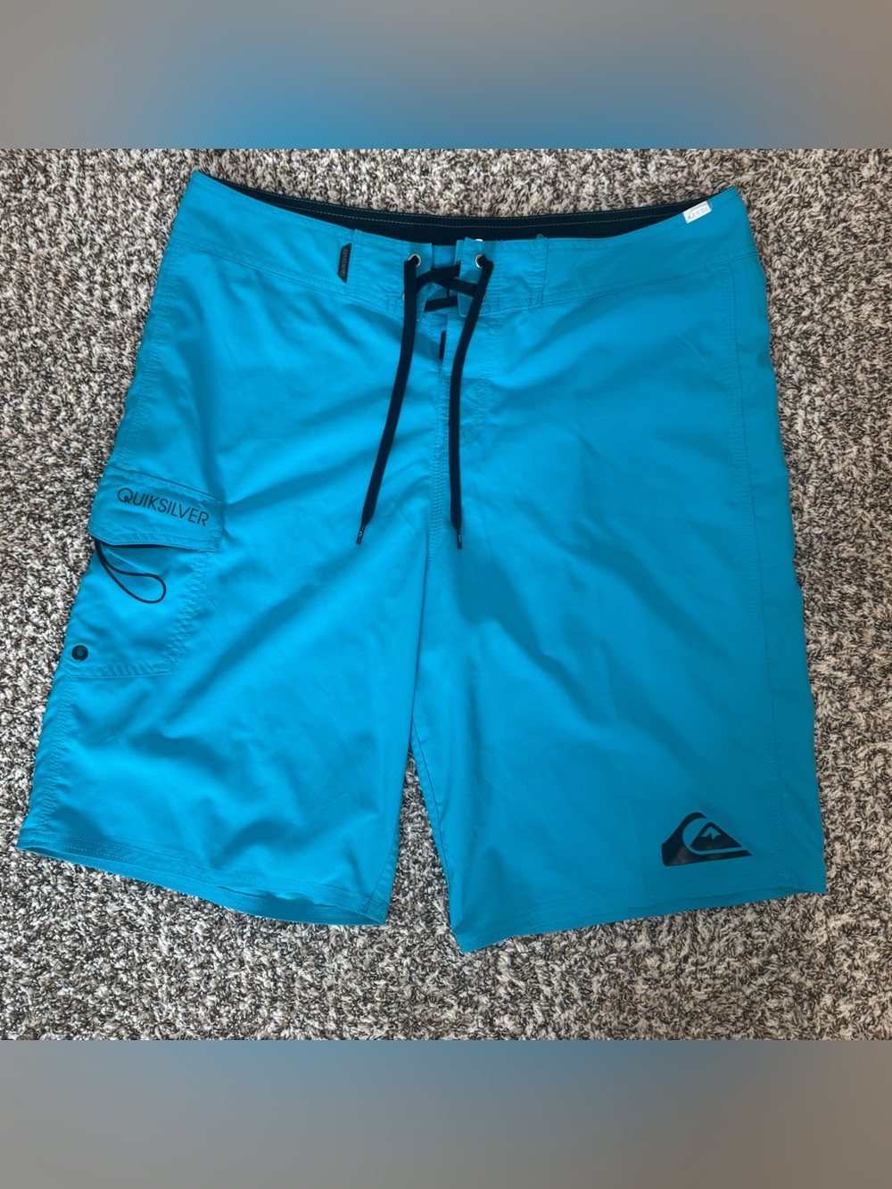 Quiksilver Men’s Blue Board Shorts Size 33 Surf Swim Trunks Beach Shorts